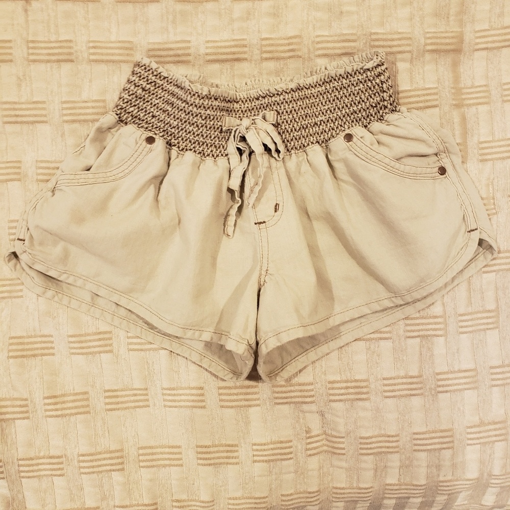 Shorty shorts